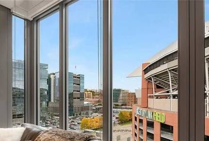Seattle Penthouse Living with Skyline & Stadium Views - Seattle, Washington