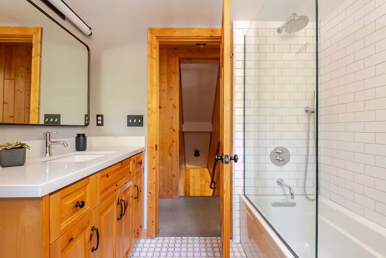 Walkable Lake Tahoe Escape Near Dining & Beach - Tahoe City, California