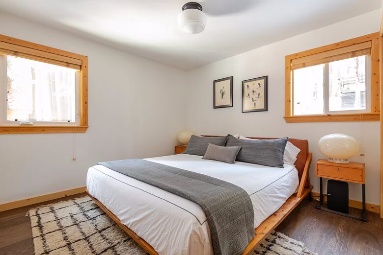 Walkable Lake Tahoe Escape Near Dining & Beach - Tahoe City, California