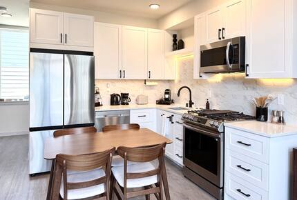 Scandinavian Ballard Townhome with Rooftop Views - Seattle, Washington
