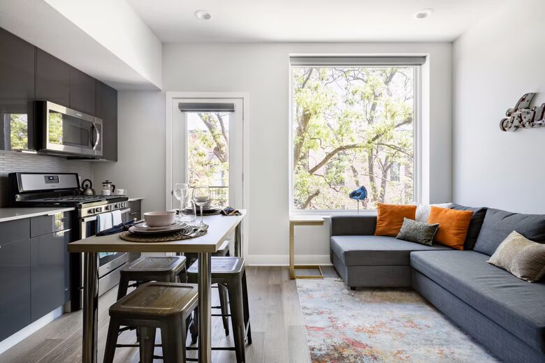 East Austin Studio Walkable to Dining & Nightlife - Austin, Texas