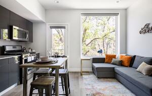East Austin Studio Walkable to Dining & Nightlife - Austin, Texas