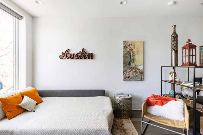 East Austin Studio Walkable to Dining & Nightlife - Austin, Texas