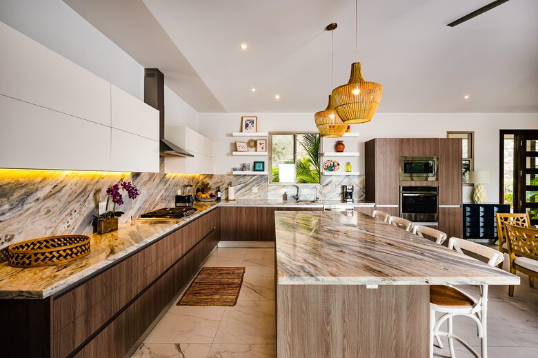 Kitchen with Island