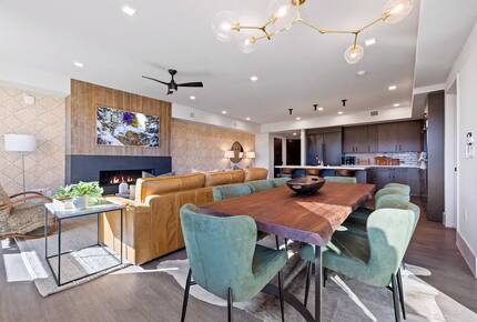 Top-Floor Frisco Retreat with Hot Tub & Mountain Views - Frisco, Colorado