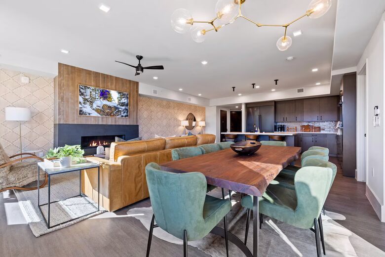 Top-Floor Frisco Retreat with Hot Tub & Mountain Views - Frisco, Colorado