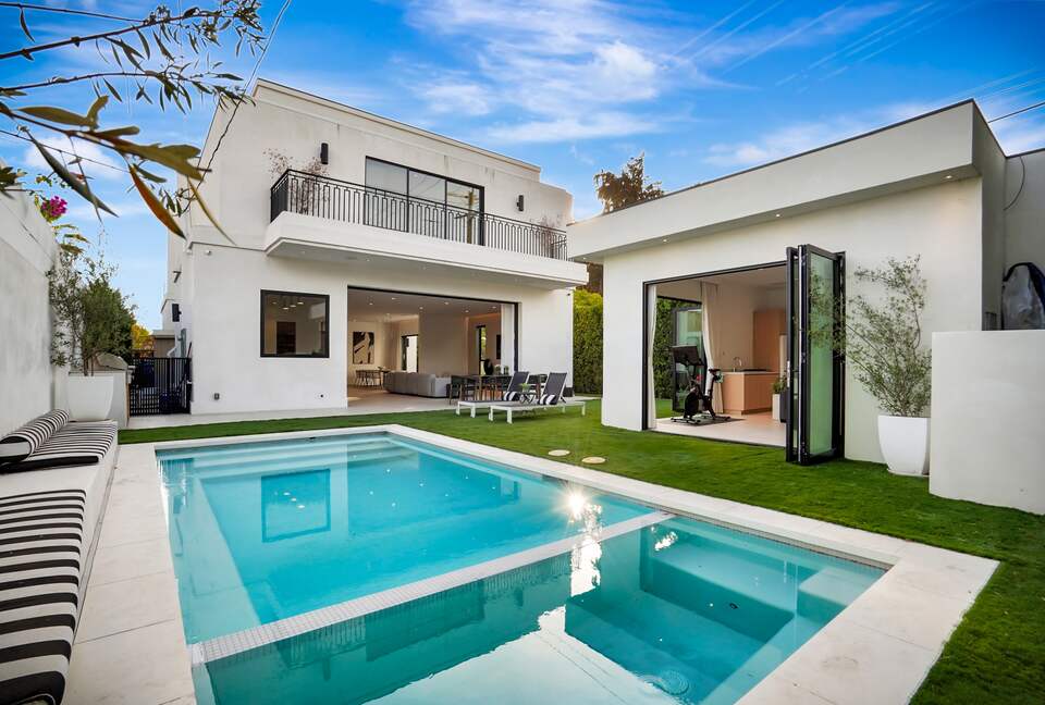 Designer 6BR Retreat in the Heart of Los Angeles - Los Angeles, California