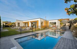 Modern Alpine Escape Near Lake Wānaka - Wanaka, New Zealand