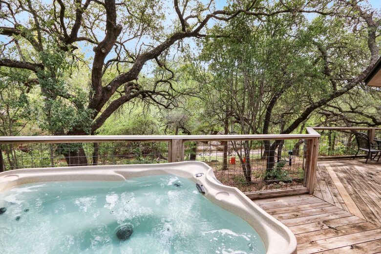 Creekside Hill Country Retreat Near Wimberley - Wimberley, Texas
