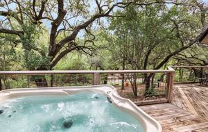 Creekside Hill Country Retreat Near Wimberley - Wimberley, Texas