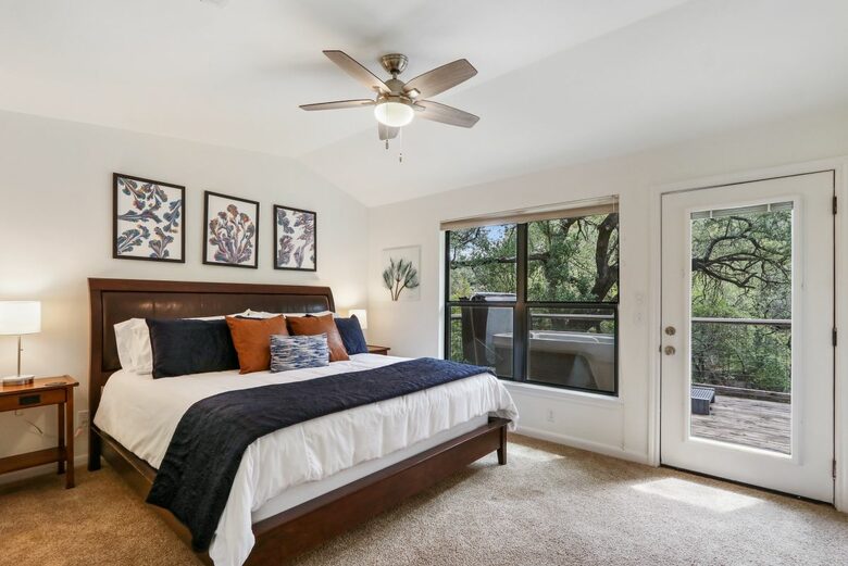 Creekside Hill Country Retreat Near Wimberley - Wimberley, Texas