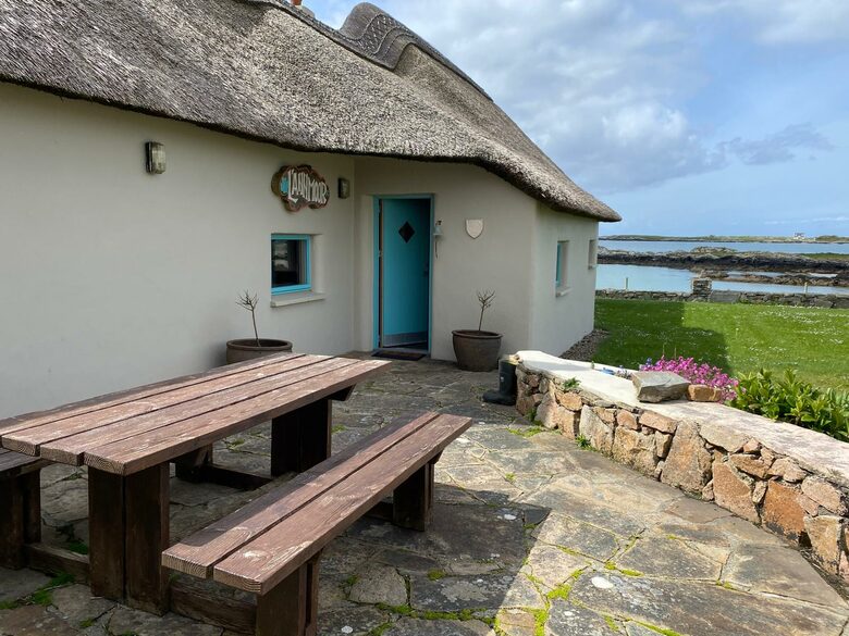 Star Gazer’s Escape on the Galway Shore - Ballyconneeley, Ireland