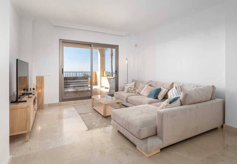 Elegant Golf Side Apartment near Marbella - Benahavís, Spain