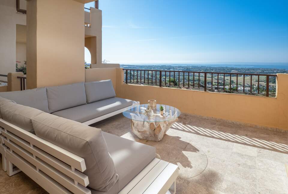 Elegant Golf Side Apartment near Marbella - Benahavís, Spain