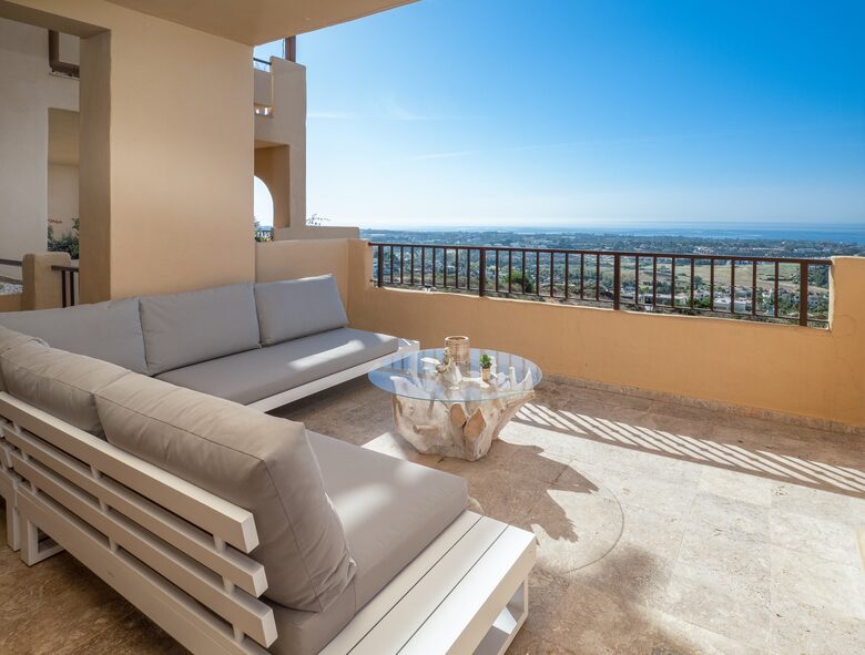 Elegant Golf Side Apartment near Marbella - Benahavís, Spain