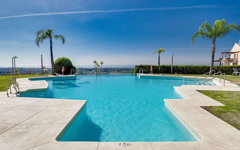 Elegant Golf Side Apartment near Marbella - Benahavís, Spain