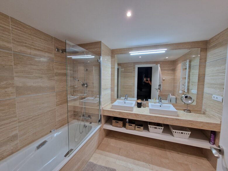 Elegant Golf Side Apartment near Marbella - Benahavís, Spain