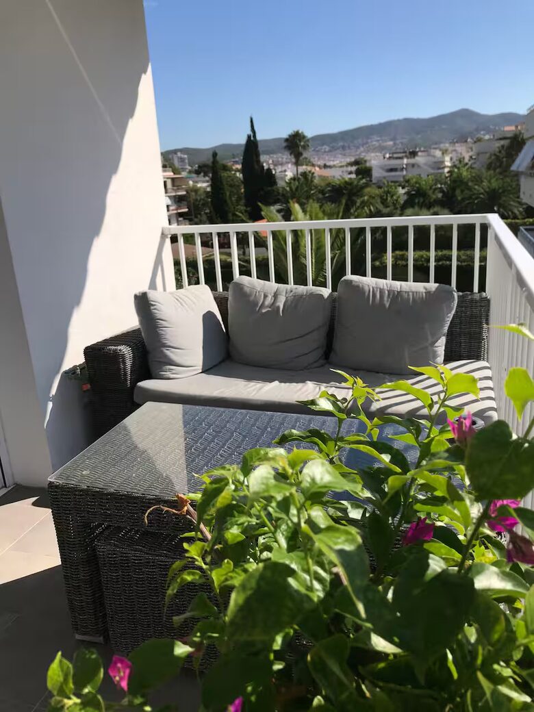 Seaside Apartment on the Paseo Marítimo - Sitges, Spain