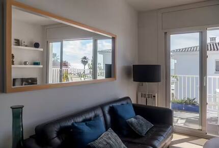 Seaside Apartment on the Paseo Marítimo - Sitges, Spain