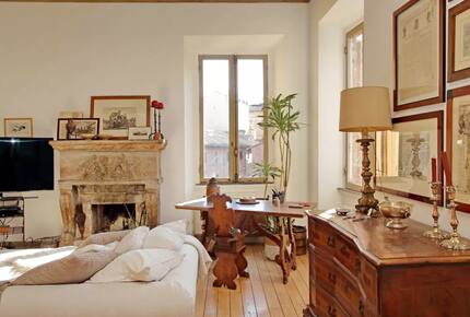 Sophisticated Roman Treasure in the Heart of Trastevere - Rome, Italy