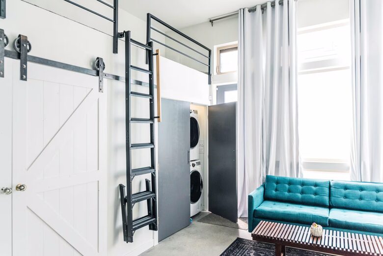 Modern West Seattle Townhome with Rooftop Views - Seattle, Washington