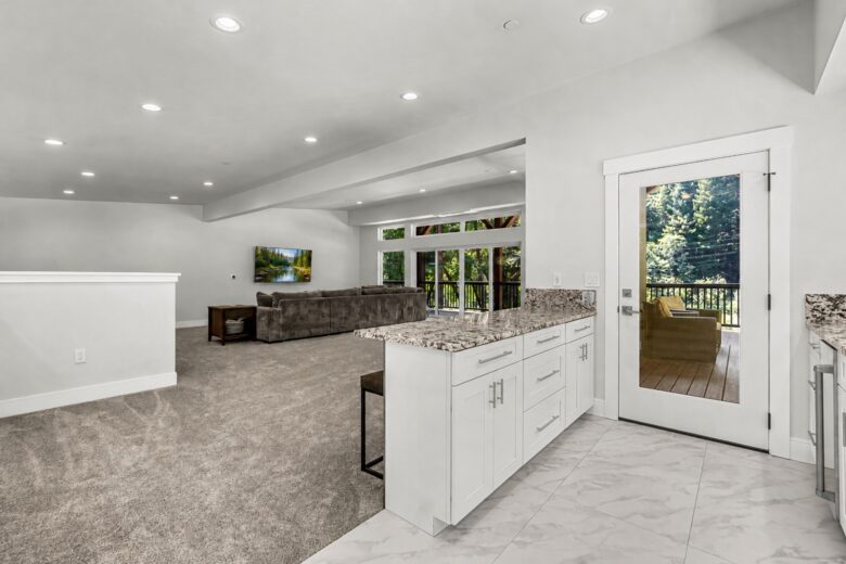 Private California Estate Along the Eel River - Redway, California