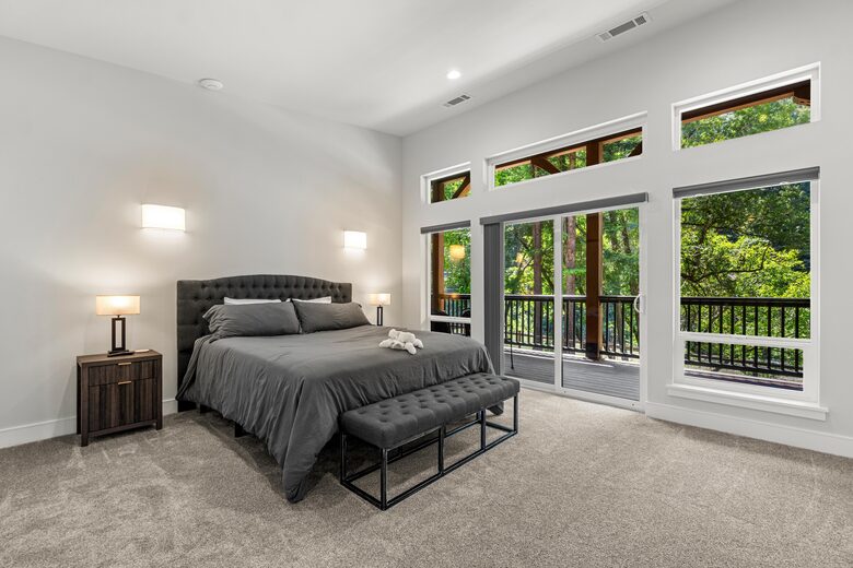 Private California Estate Along the Eel River - Redway, California