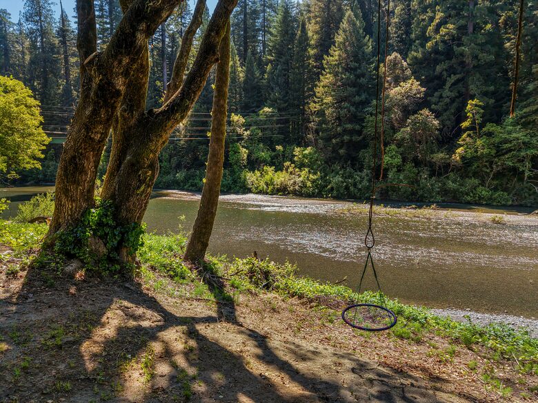 Private California Estate Along the Eel River - Redway, California