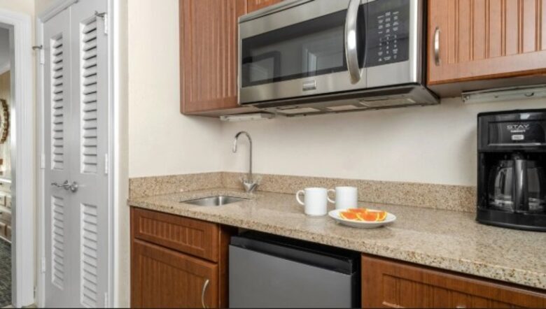 Coconut Cove, Bonita Springs - Two-Bedroom Lock-Off Villa - Bonita Springs, Florida