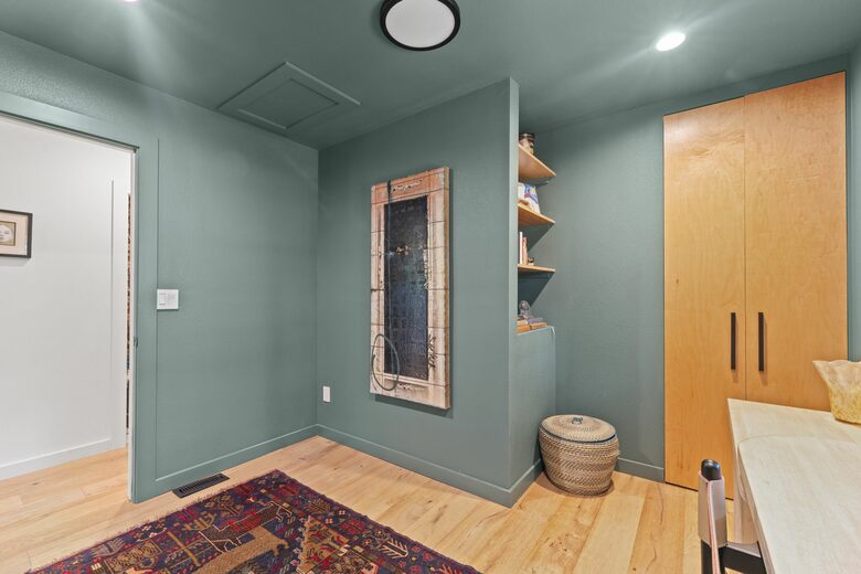 Contemporary Creekside Escape in Northwest Arkansas - Bentonville, Arkansas