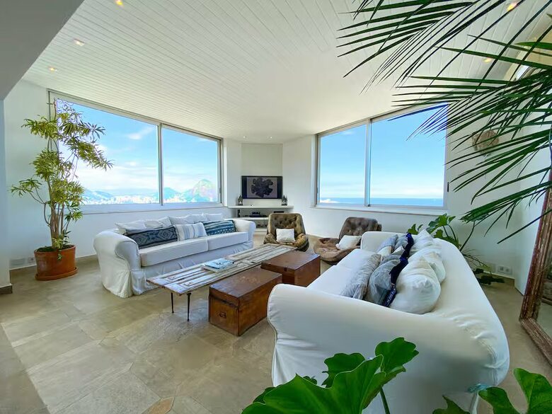 Leblon Elegance with Panoramic Rio Views - Leblon, Rio de Janeiro, Brazil