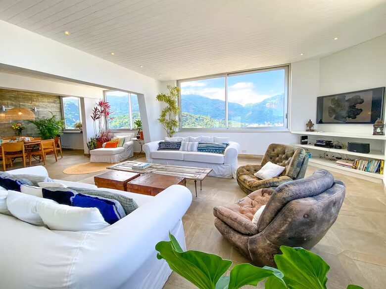 Leblon Elegance with Panoramic Rio Views - Leblon, Rio de Janeiro, Brazil