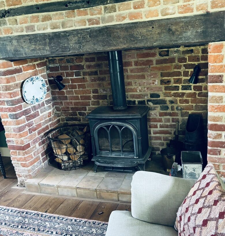 Snug with wood fired stove