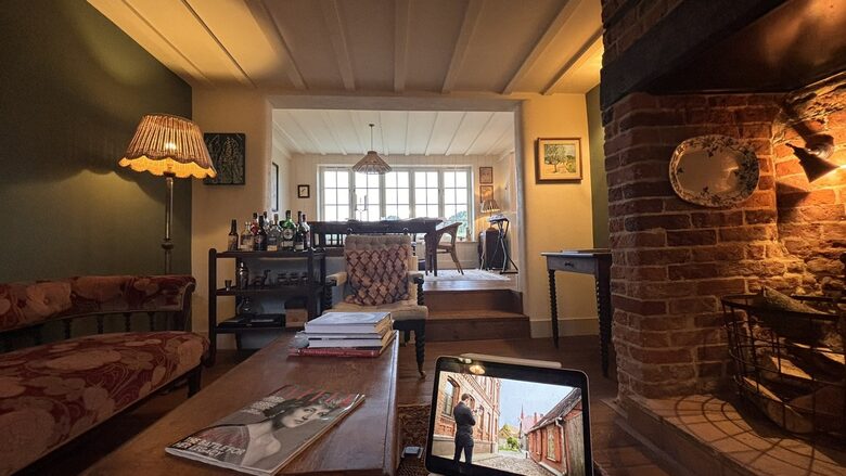 A Refined New Forest Cottage with Orchard and Shepherd’s Hut - Lyndhurst, United Kingdom