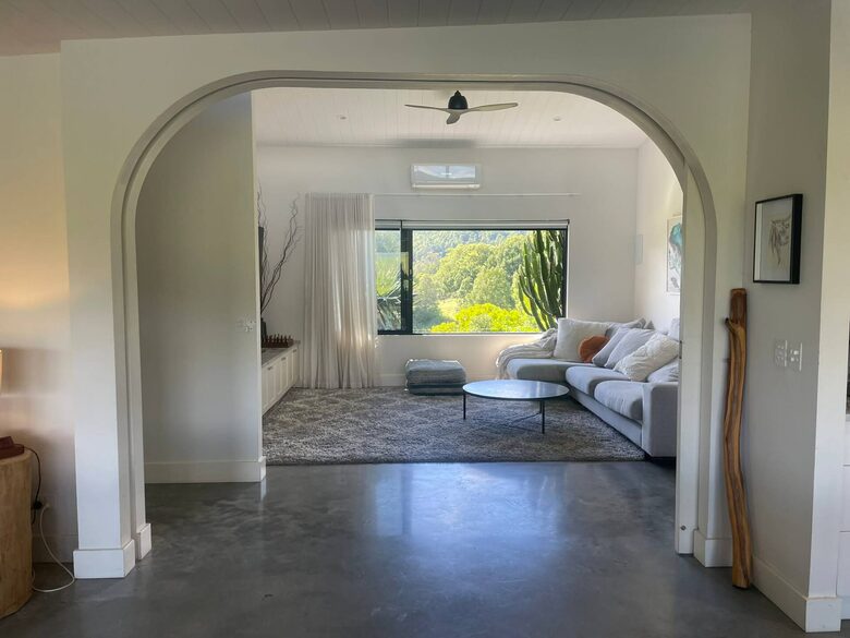 Luxury Off-Grid Hinterland Retreat - Fernvale, Australia