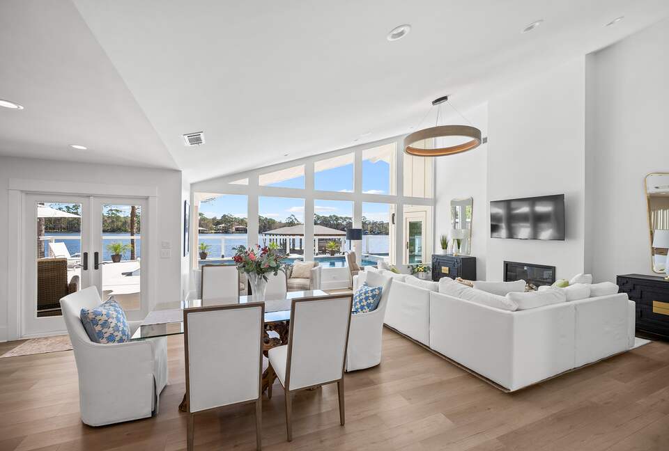 Luxury Creekfront Escape Near Orange Beach - Elberta, Alabama