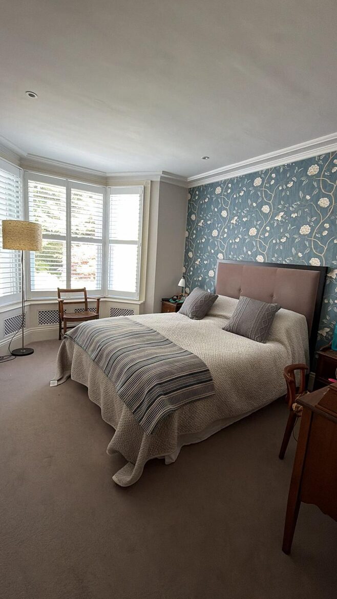 Refined Fulham Home with serene Courtyard - London, United Kingdom