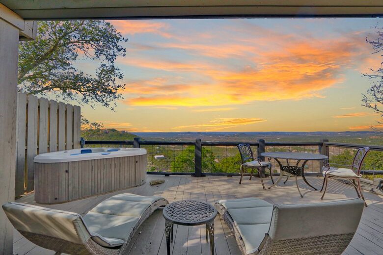 The Wimberley Sunset Villa - Wimberley, Texas