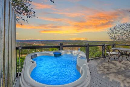 The Wimberley Sunset Villa - Wimberley, Texas