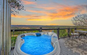 The Wimberley Sunset Villa - Wimberley, Texas