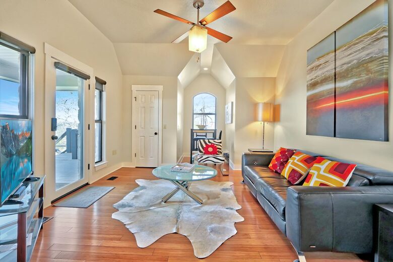 The Wimberley Sunset Villa - Wimberley, Texas