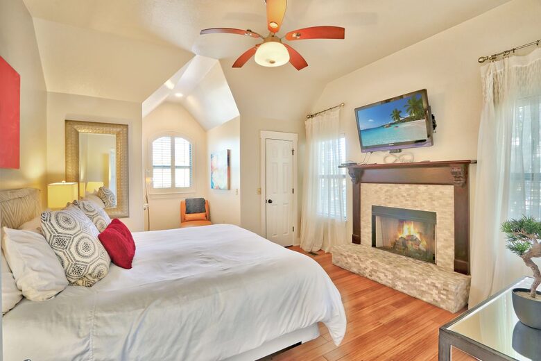 The Wimberley Sunset Villa - Wimberley, Texas