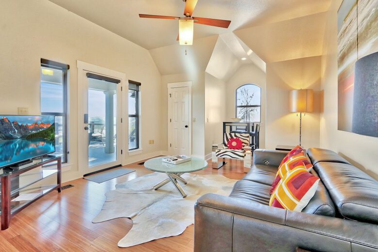 The Wimberley Sunset Villa - Wimberley, Texas