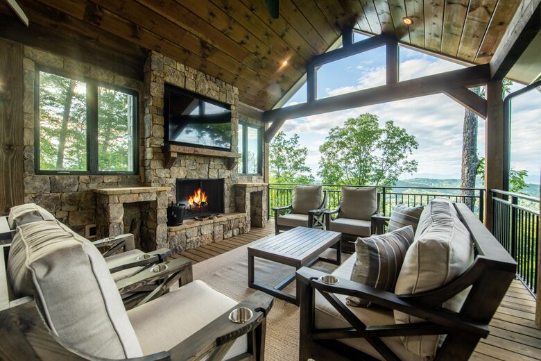 Luxury Mountain Hideaway Near Downtown Blue Ridge - Blue Ridge, Georgia