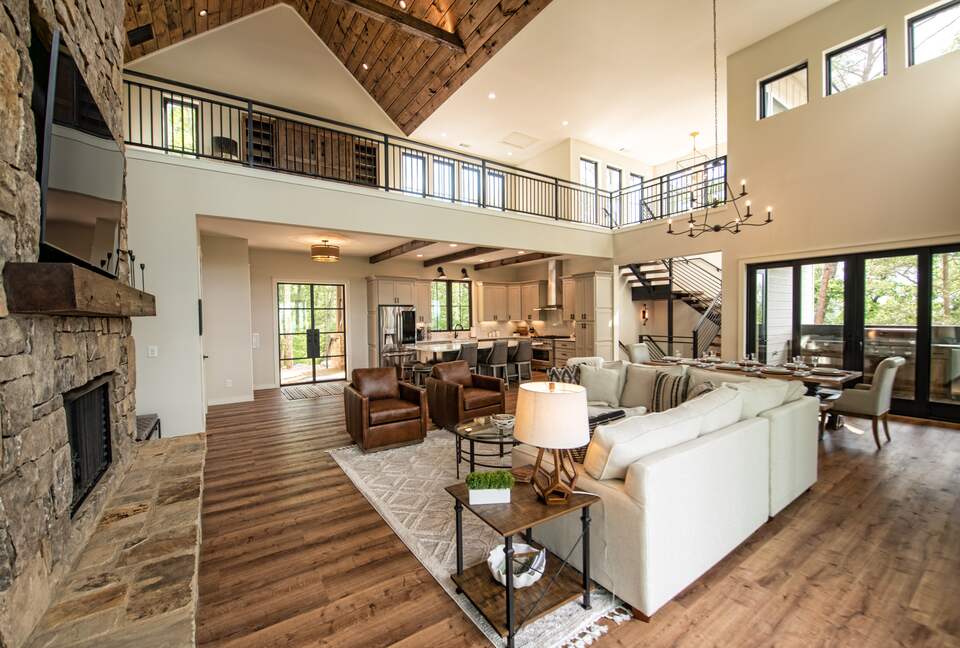 Luxury Mountain Hideaway Near Downtown Blue Ridge - Blue Ridge, Georgia