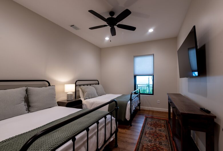 Luxury Mountain Hideaway Near Downtown Blue Ridge - Blue Ridge, Georgia