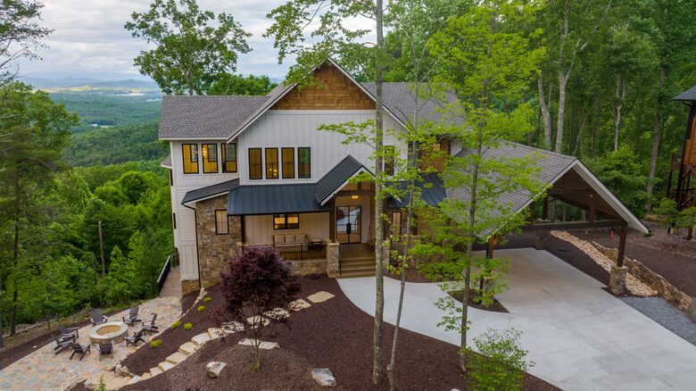 Luxury Mountain Hideaway Near Downtown Blue Ridge - Blue Ridge, Georgia