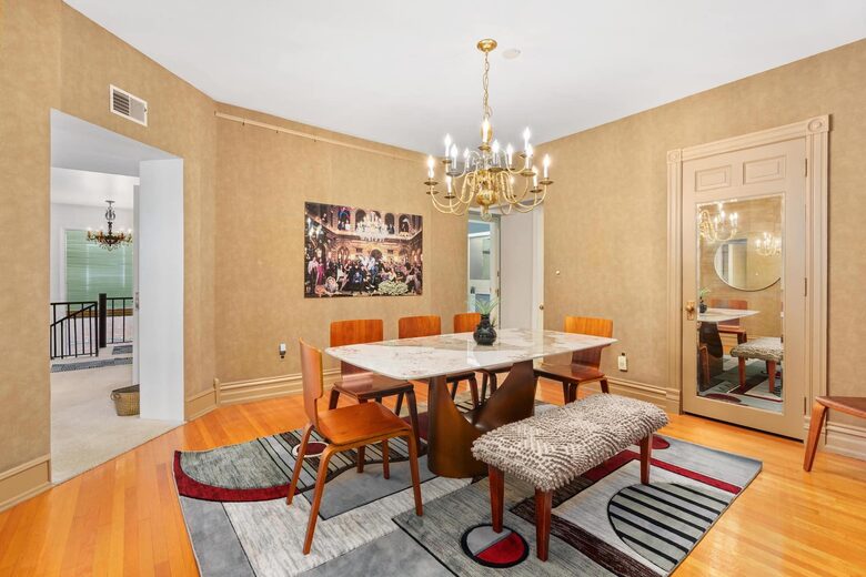 Grand Historic Residence near Downtown Allentown - Allentown, Pennsylvania