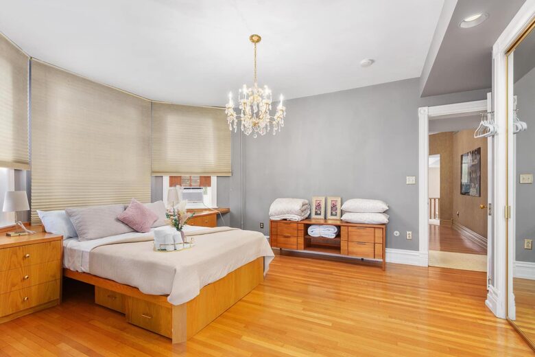 Grand Historic Residence near Downtown Allentown - Allentown, Pennsylvania