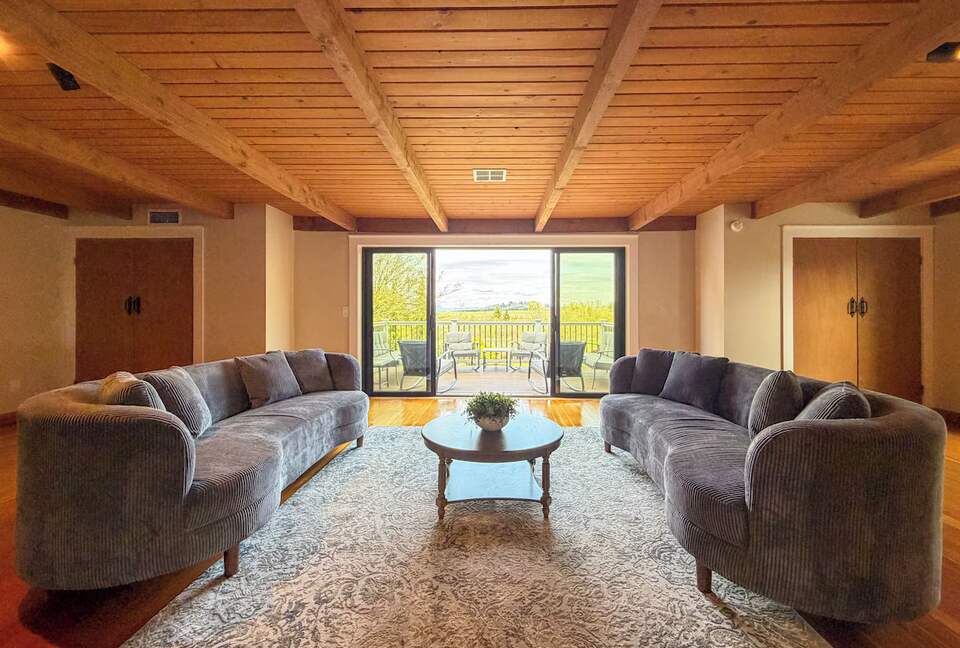 Restored 1902 Landmark in Willamette Valley - Carlton, Oregon